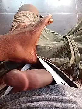 younggblackkCOCK19 online show from 04-10-26, 12:34