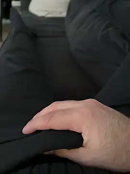 Snapshot of hasanka62 chatting on 02-17-26, 03:09 hasanka62 online show from 02-17-26, 03:09