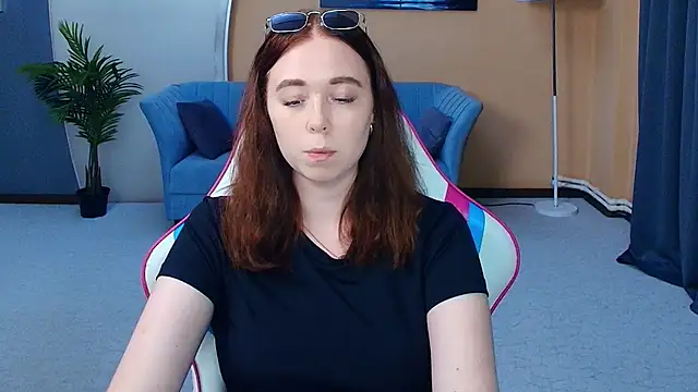Snapshot of AddieOsler chatting on 05-18-26, 07:51 AddieOsler online show from 05-18-26, 07:51