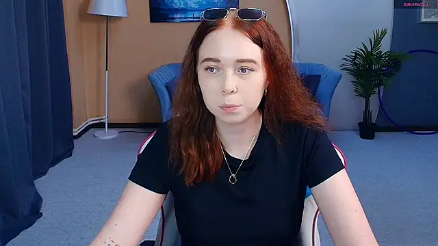 Snapshot of AddieOsler chatting on 06-11-26, 08:17 AddieOsler online show from 06-11-26, 08:17