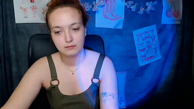 Snapshot of MissAriaa chatting on 06-14-26, 02:24 MissAriaa online show from 06-14-26, 02:24
