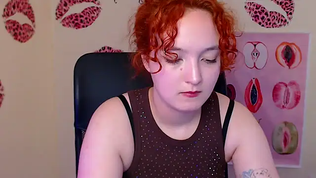 Snapshot of MissAriaa chatting on 05-18-26, 12:21 MissAriaa online show from 05-18-26, 12:21