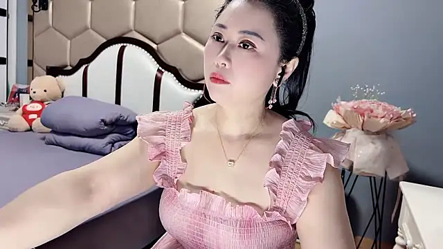 yaoyao22678 online show from 05-21-26, 01:58