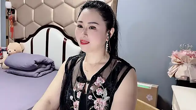 yaoyao22678 online show from 05-16-26, 01:48