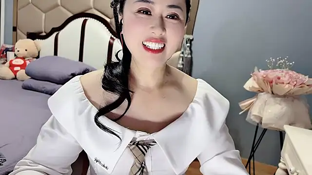 yaoyao22678 online show from 05-23-26, 02:21