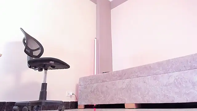 Snapshot of Lil_Audrey chatting on 02-06-26, 03:19 Lil Audrey online show from 02-06-26, 03:19