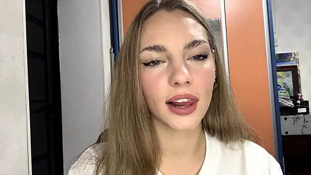 IlanaLafferty online show from 11-14-25, 07:06