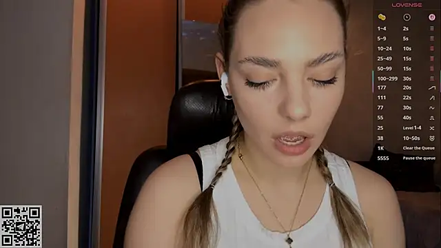 IlanaLafferty online show from 01-05-26, 06:33