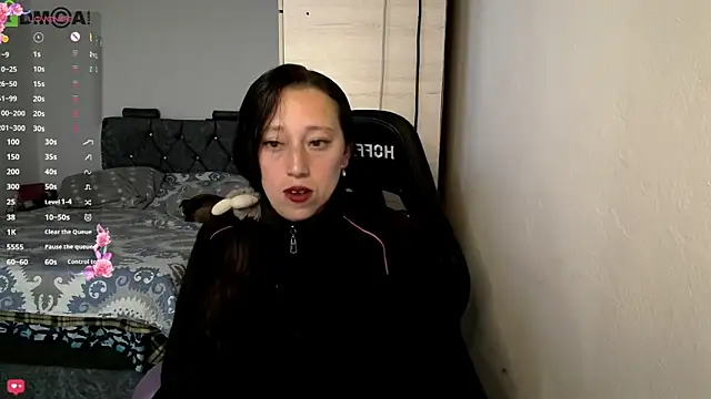 Snapshot of Sunshine_e chatting on 02-06-26, 06:48 Sunshine e online show from 02-06-26, 06:48