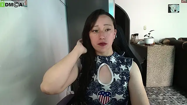 Snapshot of Sunshine_e chatting on 05-05-26, 07:06 Sunshine e online show from 05-05-26, 07:06