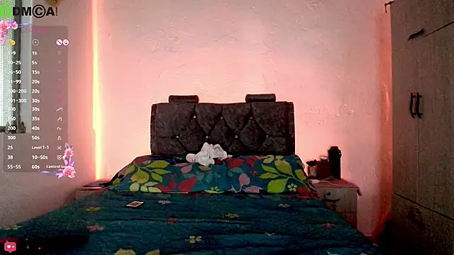 Snapshot of Sunshine_e chatting on 10-30-25, 07:44 Sunshine e online show from 10-30-25, 07:44