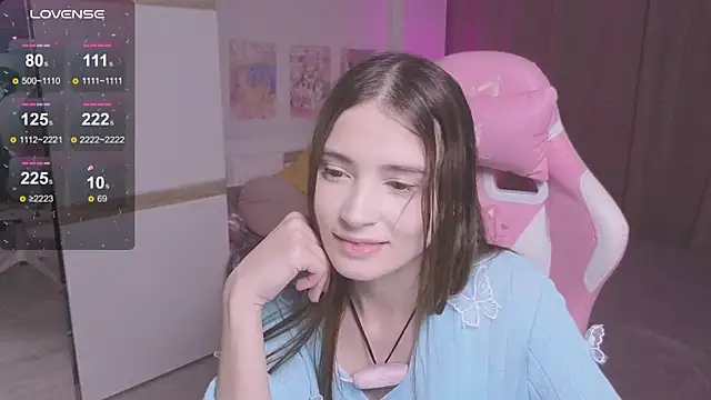 Hana flo online show from 10-27-25, 02:51