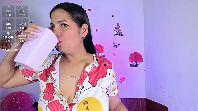 Snapshot of Leyacopper_ chatting on 02-21-26, 12:01 Leyacopper online show from 02-21-26, 12:01