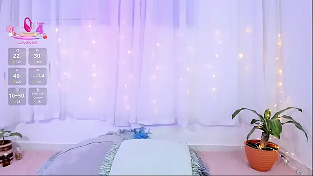 Leyacopper  online show from 11-28-25, 11:16