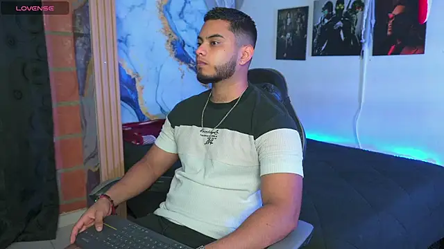 Tiler wolker online show from 11-12-25, 10:35