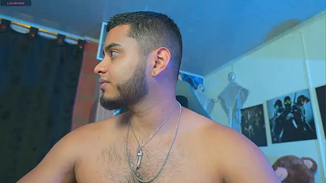 Snapshot of Tiler_wolker chatting on 02-03-26, 06:22 Tiler wolker online show from 02-03-26, 06:22