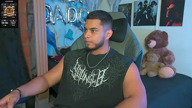 Snapshot of Tiler_wolker chatting on 02-17-26, 03:26 Tiler wolker online show from 02-17-26, 03:26