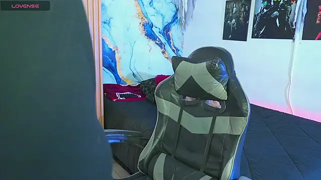 Tiler wolker online show from 11-09-25, 08:35