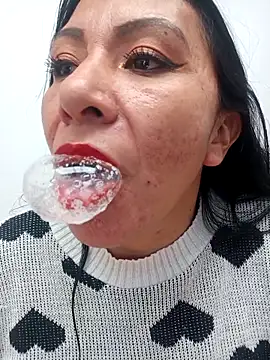 Snapshot of Esmeralda_546 chatting on 02-24-26, 01:56 Esmeralda 546 online show from 02-24-26, 01:56