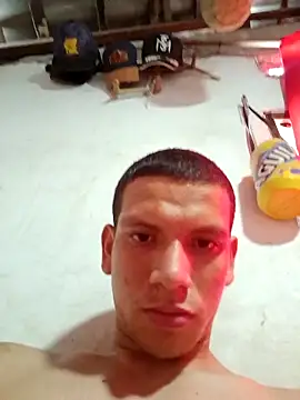 Snapshot of wuaka chatting on 10-25-25, 06:41 wuaka online show from 10-25-25, 06:41