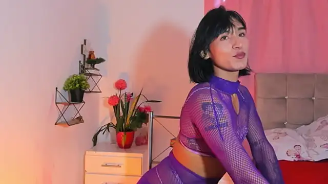 nahomi28  online show from 11-15-25, 05:39