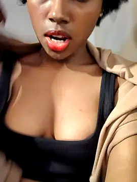 Snapshot of violeta_ruizz chatting on 02-28-26, 04:45 violeta ruizz online show from 02-28-26, 04:45