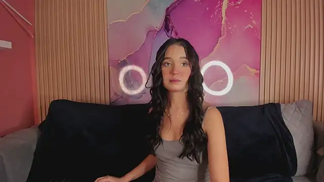 Snapshot of NhoanBrunette chatting on 02-20-26, 02:19 NhoanBrunette online show from 02-20-26, 02:19