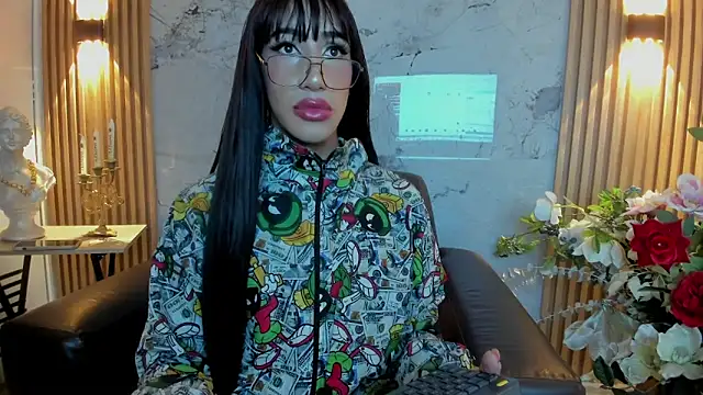 Nayla Monroee online show from 10-29-25, 02:05