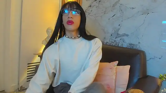 Nayla Monroee online show from 11-04-25, 01:59