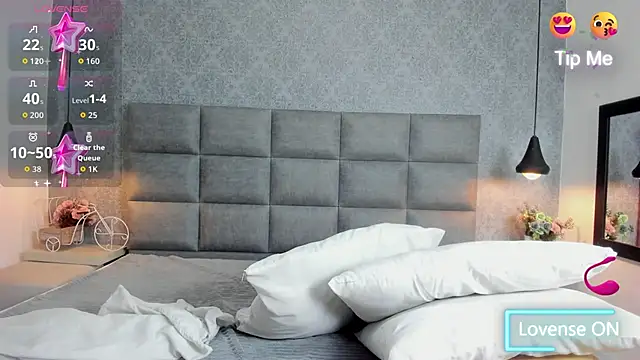 Snapshot of Luna_Bella3 chatting on 12-14-25, 09:59 Luna Bella3 online show from 12-14-25, 09:59