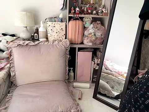 Snapshot of miku_pipipi chatting on 11-16-25, 02:16 miku pipipi online show from 11-16-25, 02:16