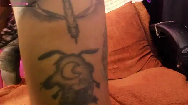 ghostwomaan online show from 04-14-26, 02:33