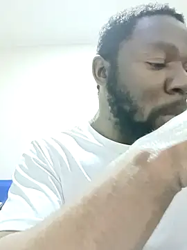 shoodly99 online show from 11-08-25, 01:20