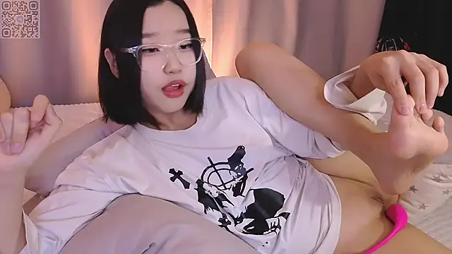 dreamSuaa online show from 03-23-26, 06:13