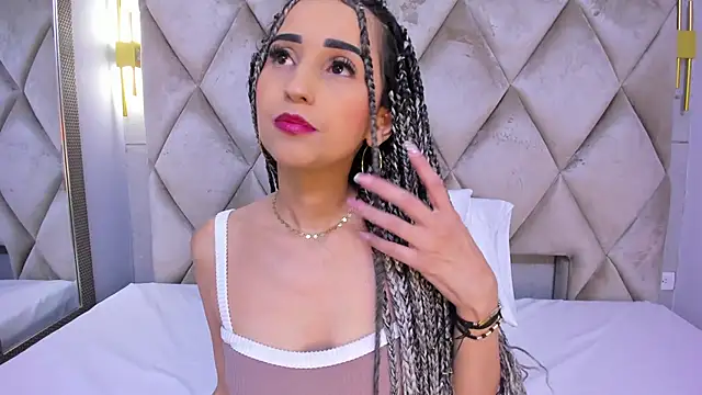 violett rabbit  online show from 01-06-26, 08:13