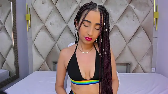 violett rabbit  online show from 03-05-26, 08:05