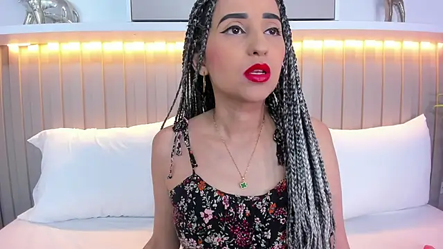 violett rabbit  online show from 11-12-25, 08:23