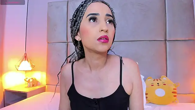 violett rabbit  online show from 12-14-25, 12:22