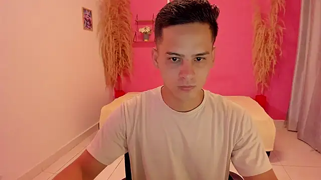 elmasmas01 online show from 11-07-25, 12:53