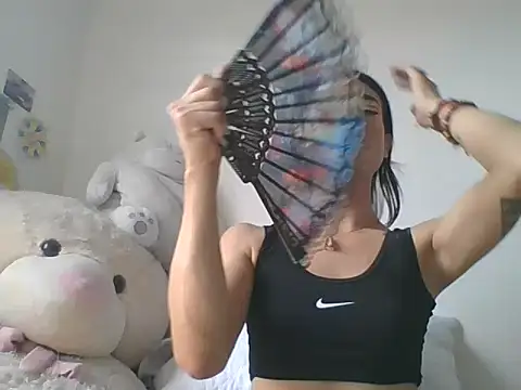 sara ssofia online show from 11-11-25, 07:41