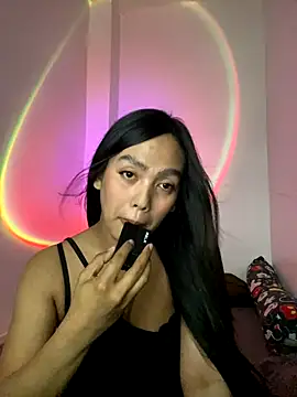 Snapshot of MiyakoCavendish chatting on 10-28-25, 04:39 MiyakoCavendish online show from 10-28-25, 04:39