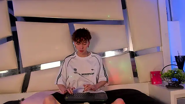 Genesis ask online show from 11-21-25, 04:55