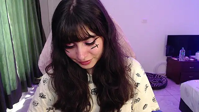 Snapshot of Annagoth_ chatting on 07-28-26, 09:25 Annagoth online show from 07-28-26, 09:25