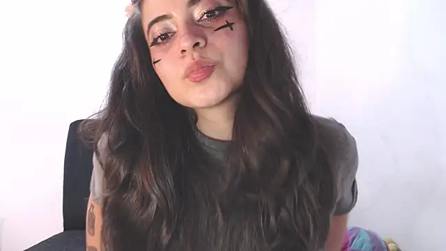 Snapshot of Annagoth_ chatting on 07-02-26, 02:12 Annagoth online show from 07-02-26, 02:12