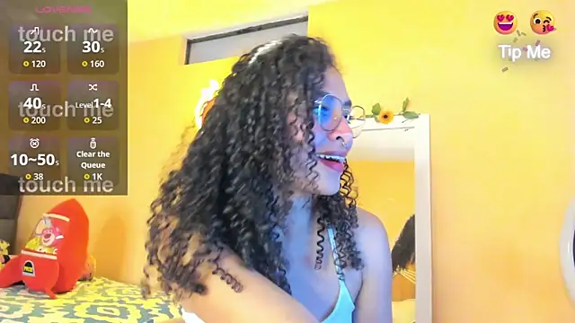 Snapshot of Keniia_rizz chatting on 05-13-26, 07:21 Keniia rizz online show from 05-13-26, 07:21