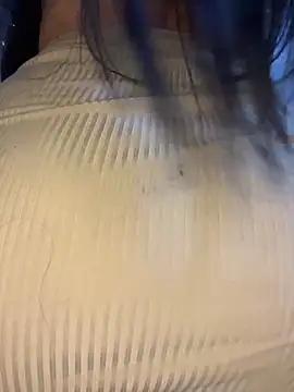 Im Saraaaa online show from 11-26-25, 04:23