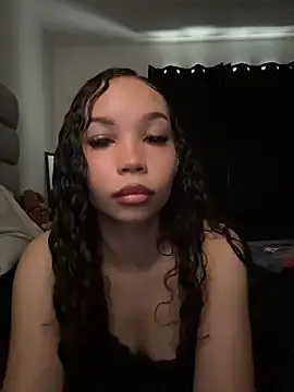 nikkiloveee online show from 06-30-26, 04:40