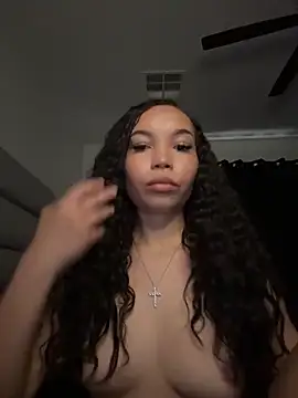 nikkiloveee online show from 03-23-26, 08:19