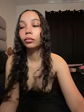 nikkiloveee online show from 04-13-26, 06:34