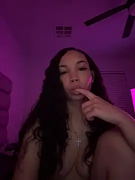 Snapshot of nikkiloveee chatting on 03-04-26, 07:27 nikkiloveee online show from 03-04-26, 07:27